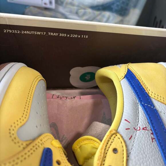 Travis Scott x Nike Air Jordan 1 Low Golf 'Olive' / 'Neutral Olive' sneakers - Picture 5 of 5